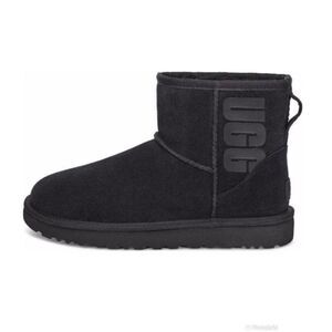 Classic Mini UGG Rubber Logo